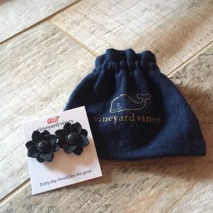 Vineyard Vines Floral Stud Earring
